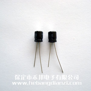 100uf 16V鋁電解 小尺寸