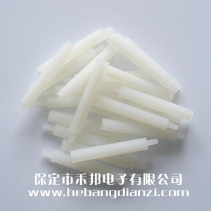 尼龍M3*40+6mm