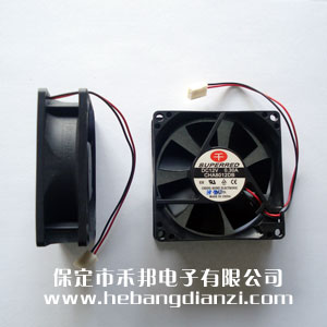 DC12V風扇80*80*25mm 滾珠軸承